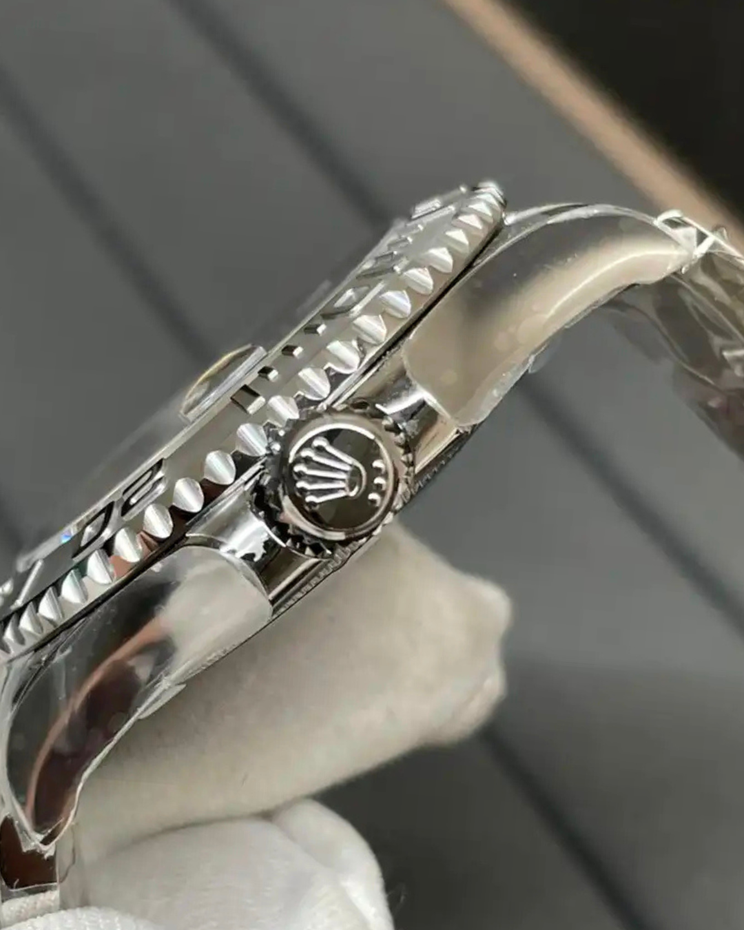 Yacht-Master Watch Mod Grey Crown Edition