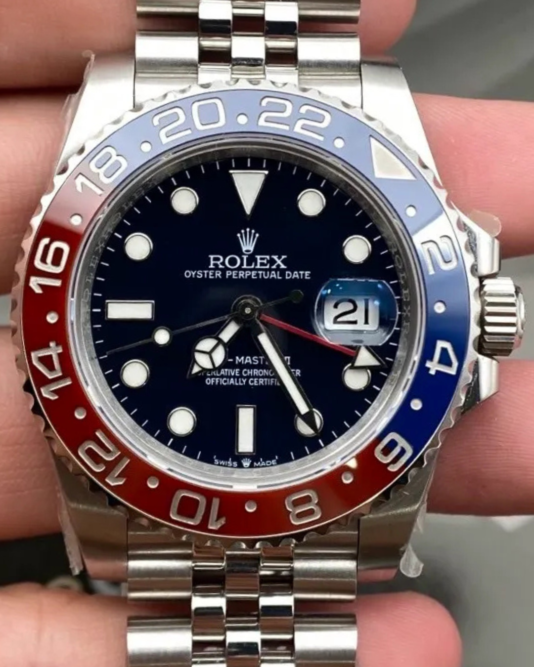 GMT-Master II SC 126710BLRO Pepsi