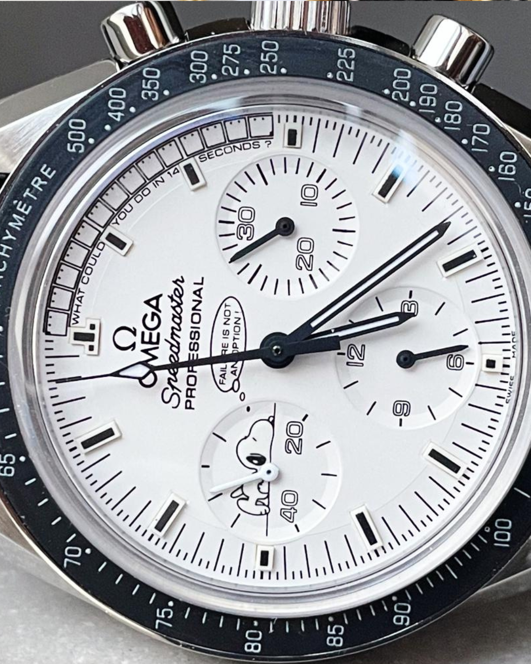 Speedmaster 42mm Super Watch Mod White Snoopy