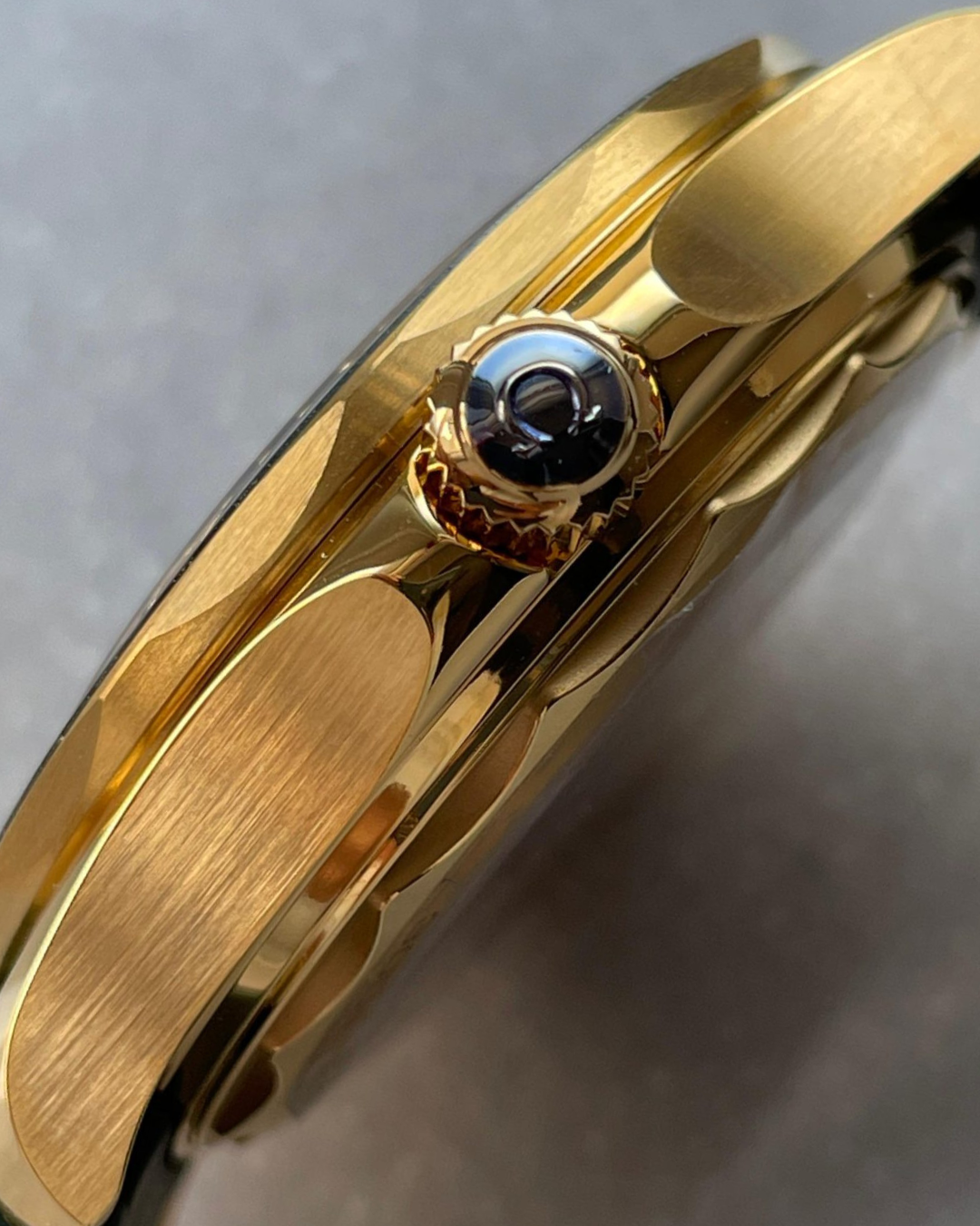 Omega Seamaster Diver 300mm Green Dial Super Watch Mod Gold A8800