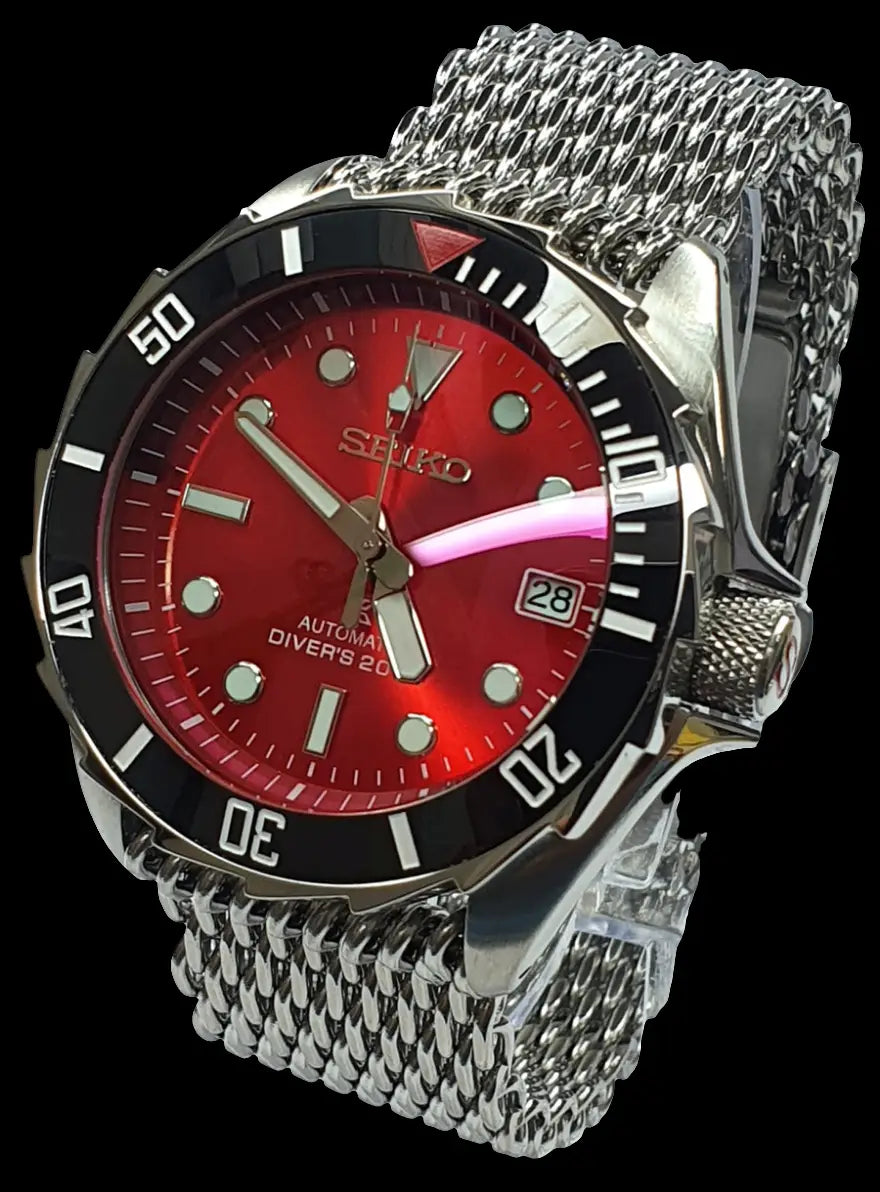 SEIKO CUSTOM MOD SKX007 SAW TOOTH RED SAPPHIRE WATCH - Wristwatch