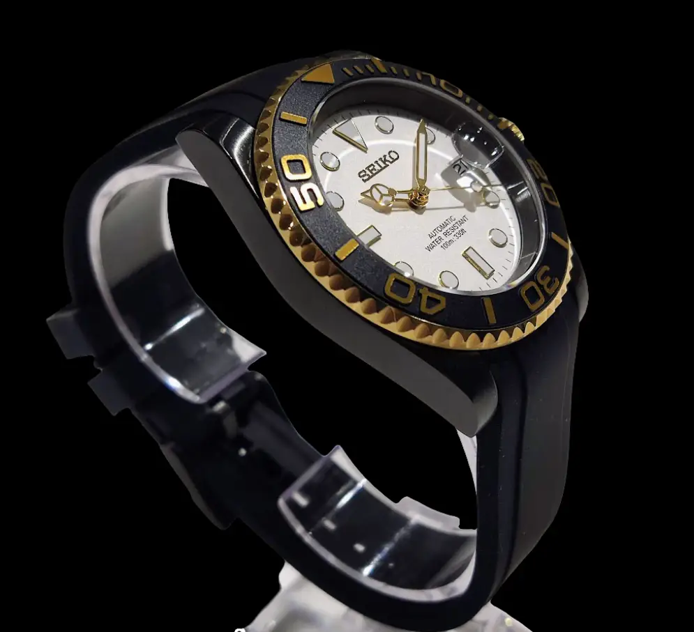 SEIKO MOD YACHT MASTER BLACK & GOLD WATCH - Wristwatch