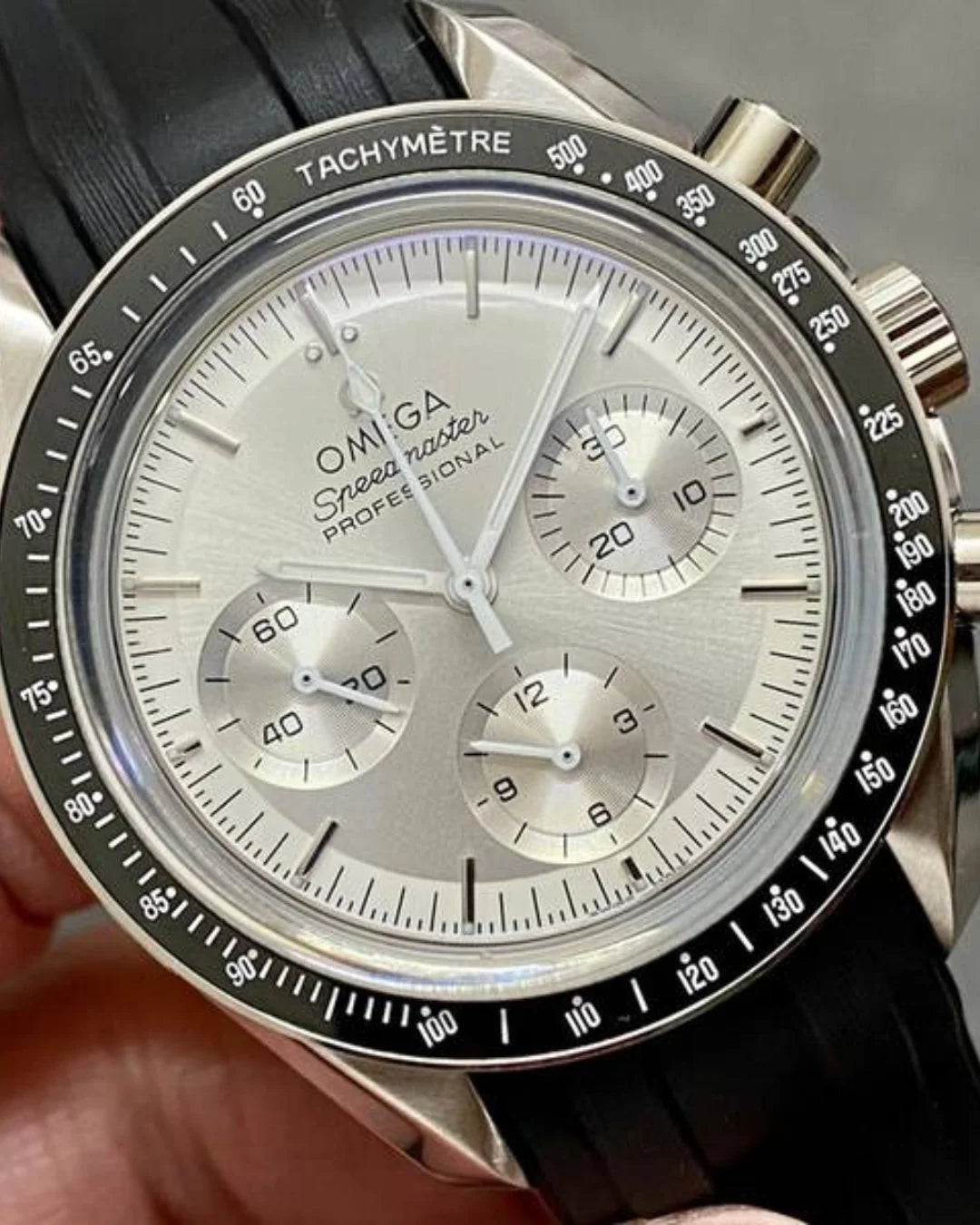 Omega Speedmaster Moon Watch 310.32.42.50.02.001 - Wristwatch