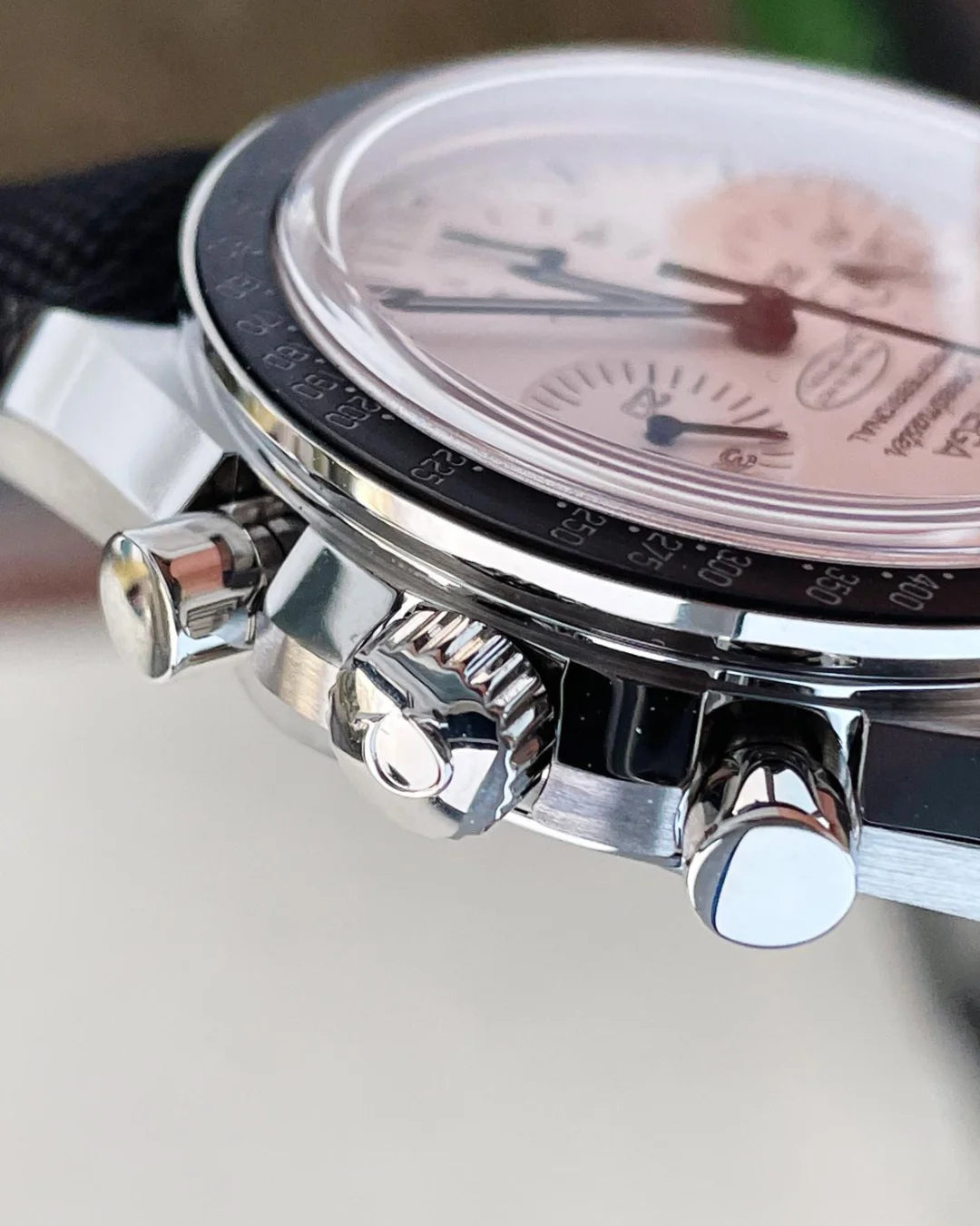 Omega Speedmaster Snoopy Limited Edition Watch - Wristwatch