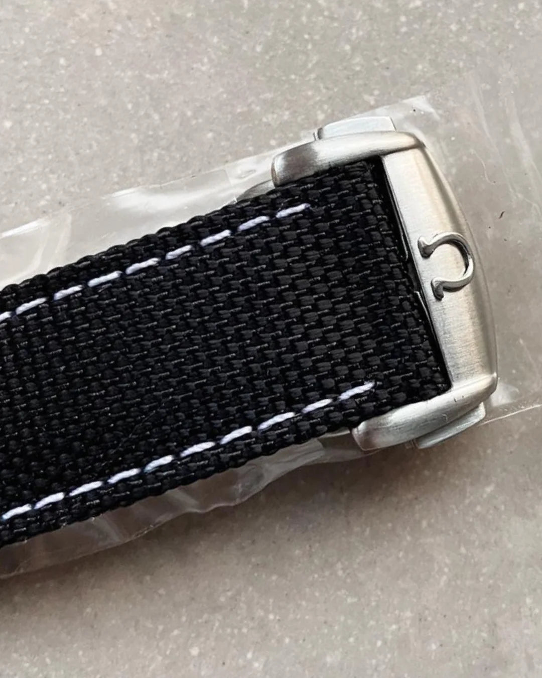 Omega Speedmaster Snoopy Limited Edition Watch - Wristwatch