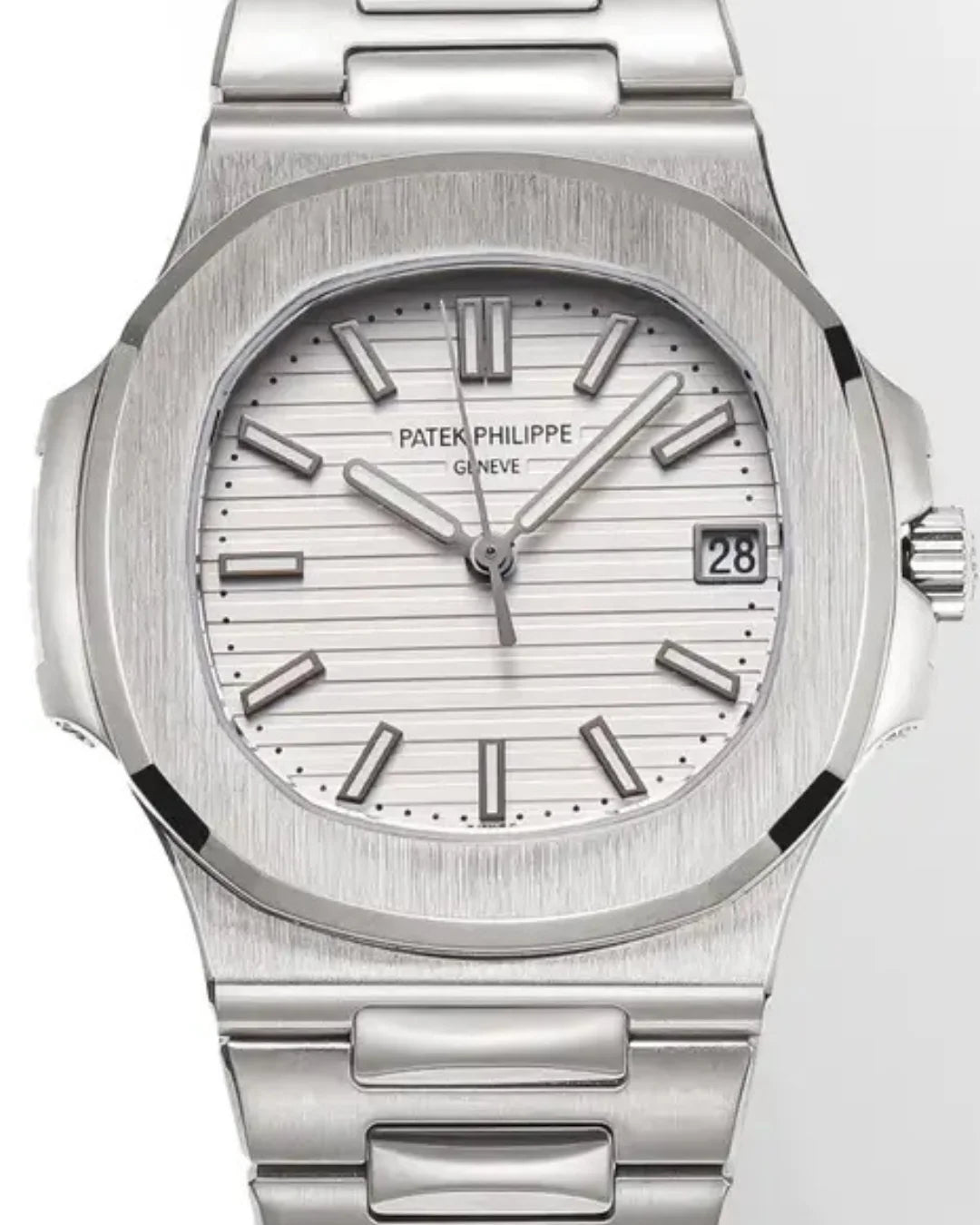 Patek Philippe Nautilus 5711/1a Classic Silver Watch - Wristwatch