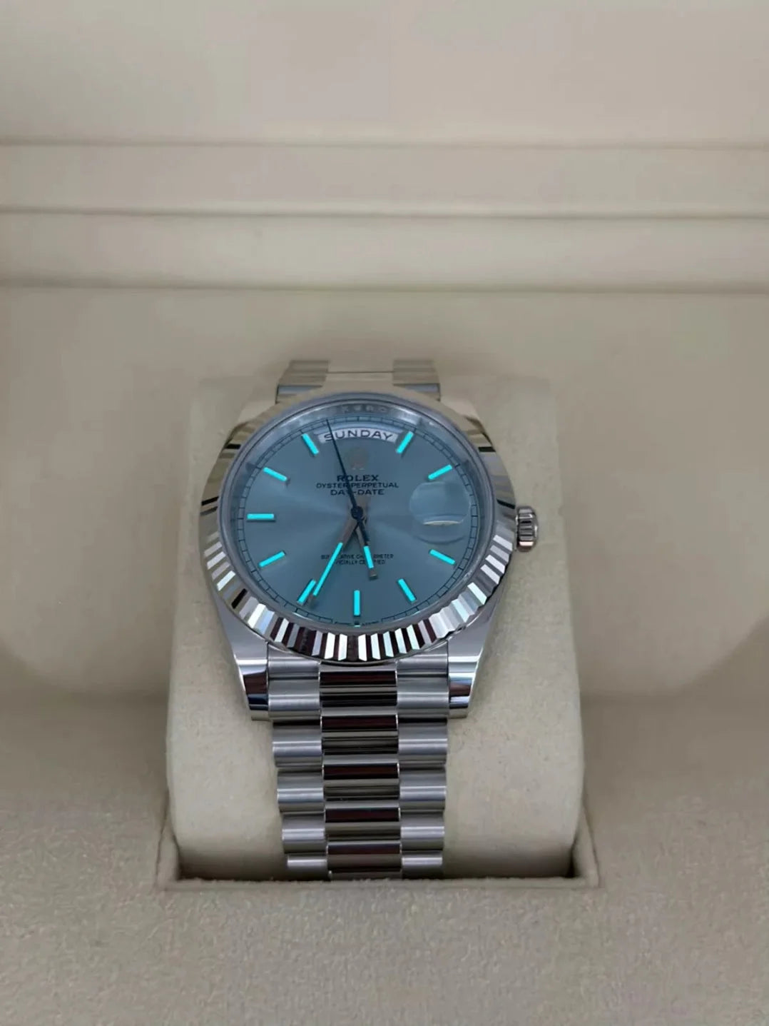 Rlx Super Mod Day Date 40 Index Platinum Blue Watch Wristwatch