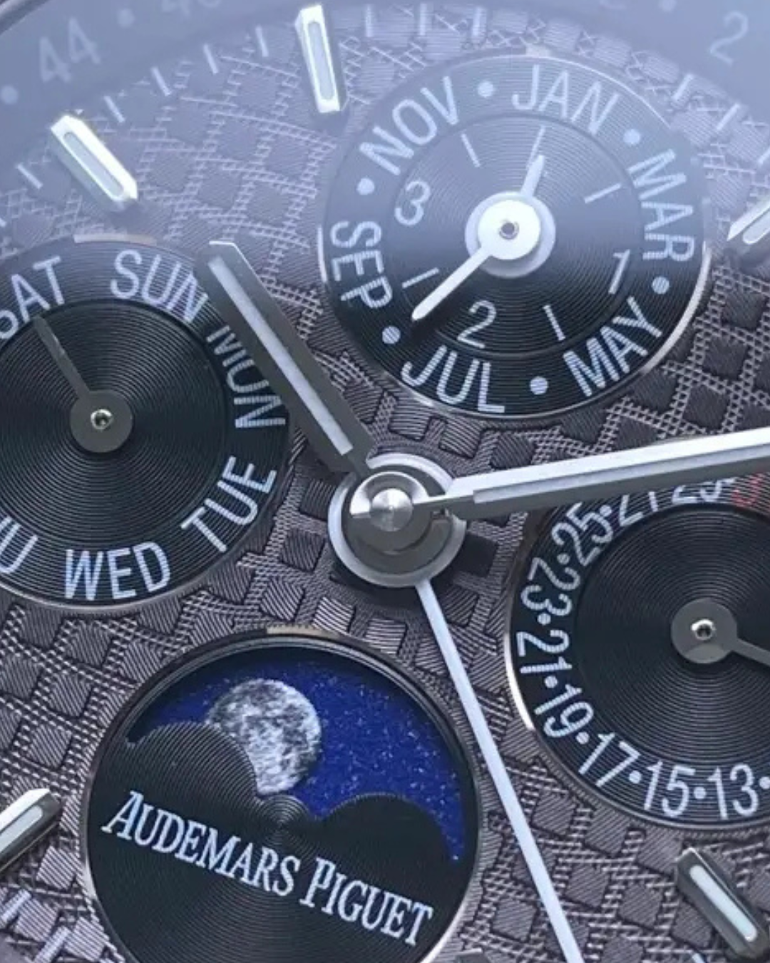 Royal Oak SC Perpetual Calendar Smoky Grey Dial 26574TI.OO.1220TI.01