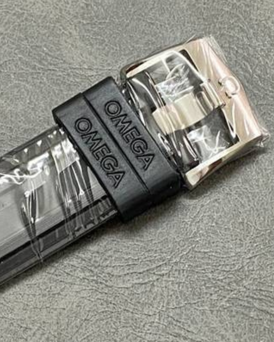 Omega Superclone SpeedMaster Moon Watch 310.32.42.50.02.001