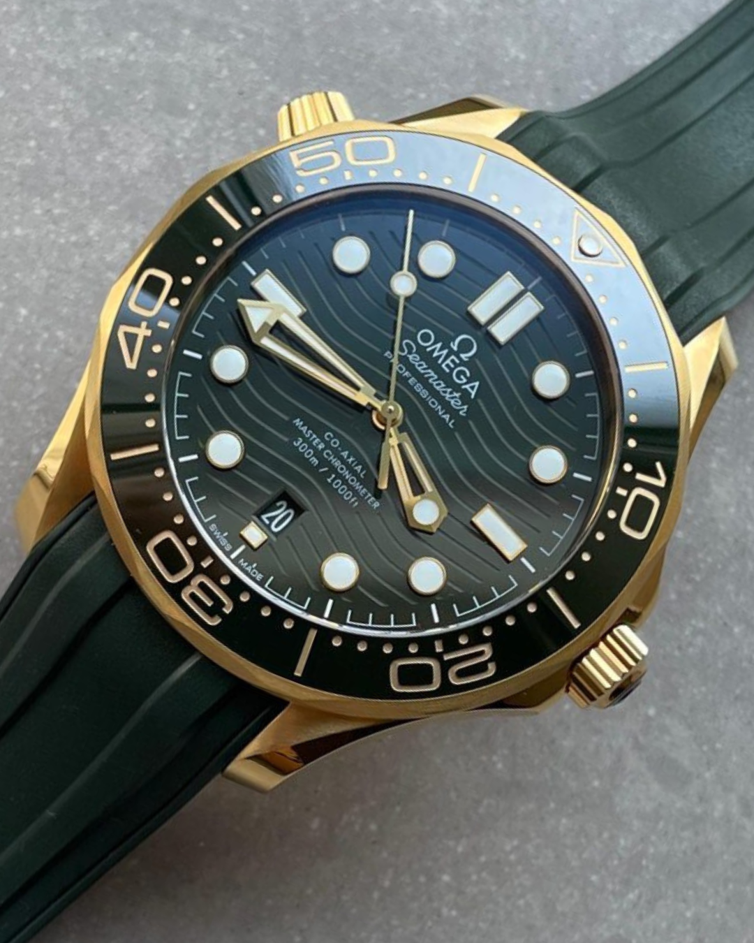 Omega Seamaster Diver 300mm Green Dial  Super Watch Mod Gold A8800