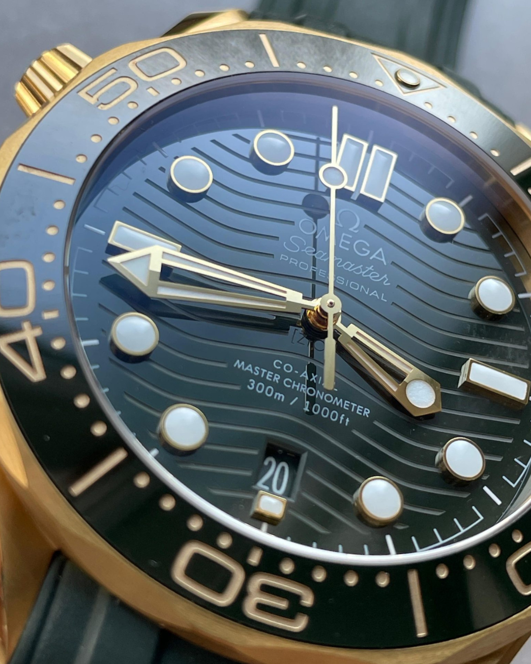 Omega Seamaster Diver 300mm Green Dial  Super Watch Mod Gold A8800