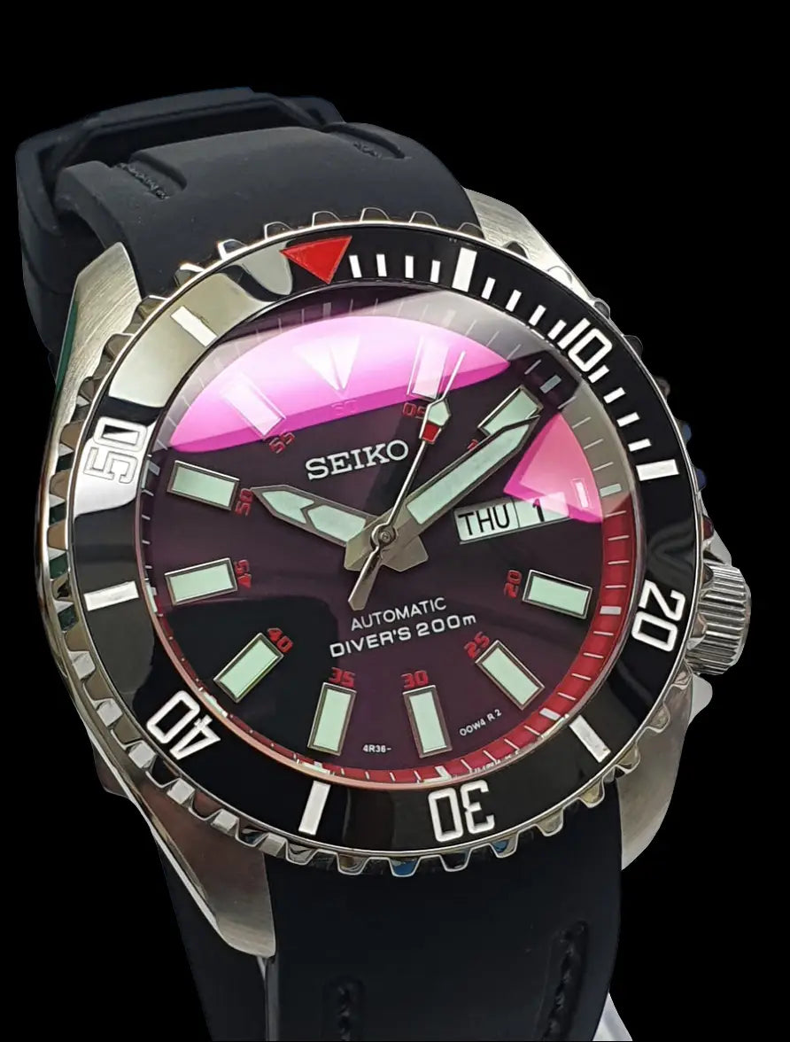 SEIKO CUSTOM MOD SKX007 BLOOD MOON WATCH - Wristwatch